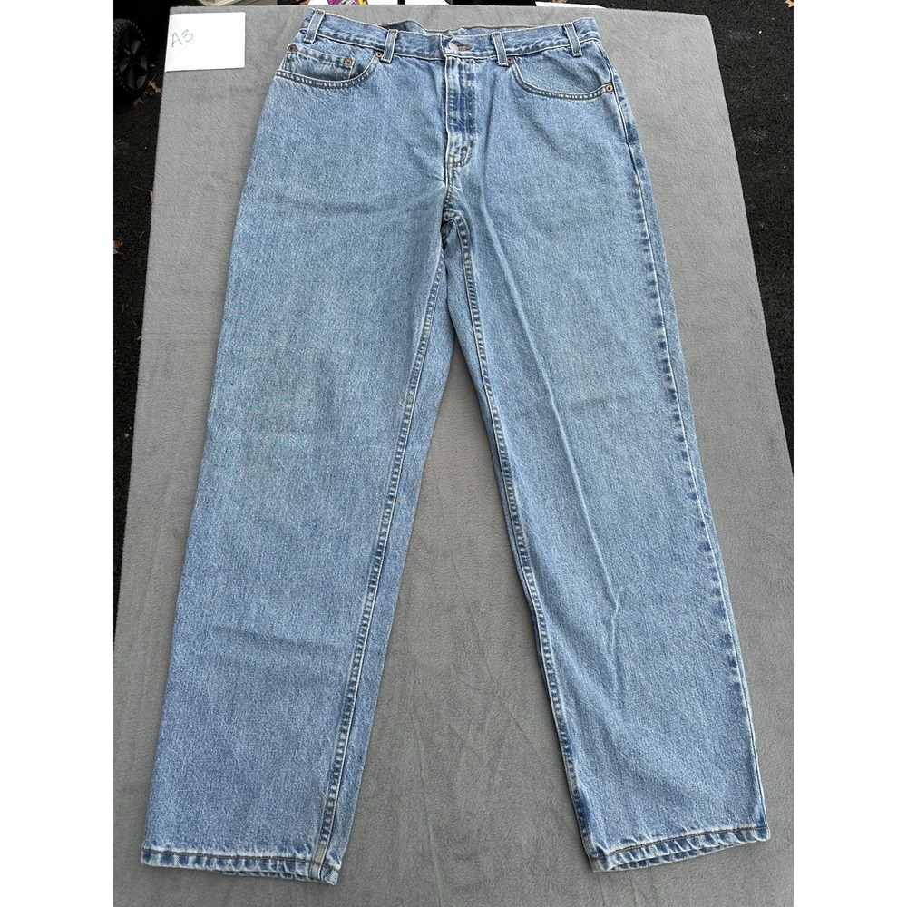 VTG 2002 Levi's 550 Men's Jeans Relaxed Fit Straight Leg Light Wash 34x31 Y2K